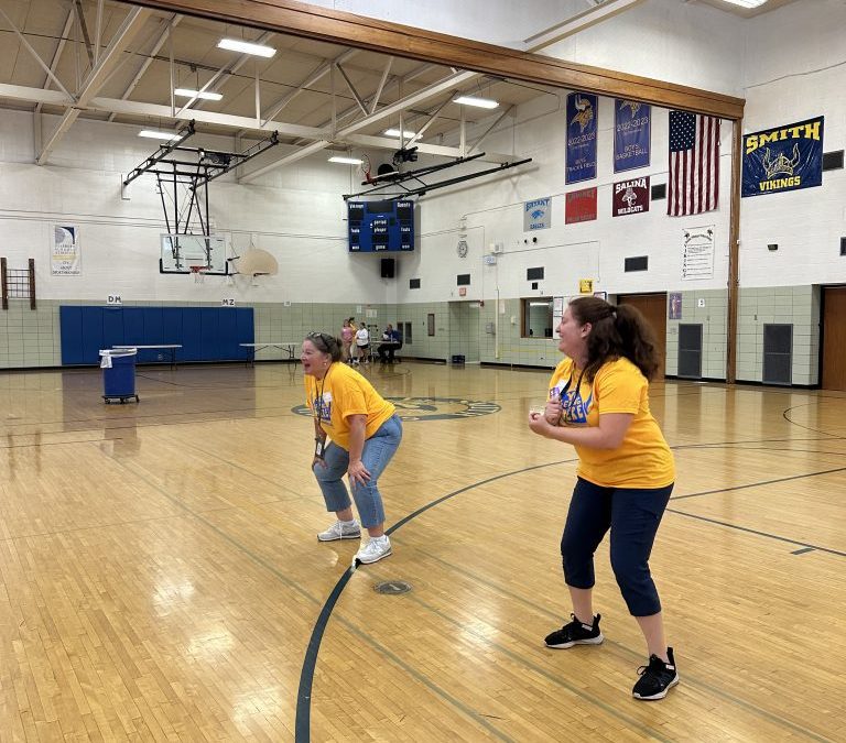 Warm 6th Grade Viking Welcome from our 8th Grade WEB Leaders